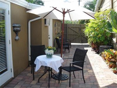 Ed Lugo Resort Wilton Manors Exterior photo